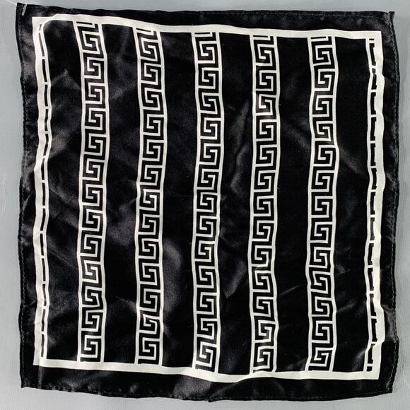 VINTAGE Black White Greca Silk Pocket Square - Picture 1 of 4